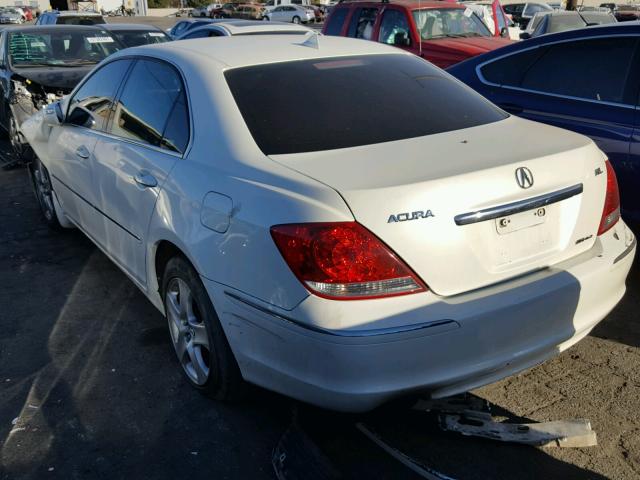 JH4KB16565C009737 - 2005 ACURA RL WHITE photo 3