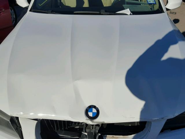 WBAPH57569NM33874 - 2009 BMW 328 I SULE WHITE photo 7