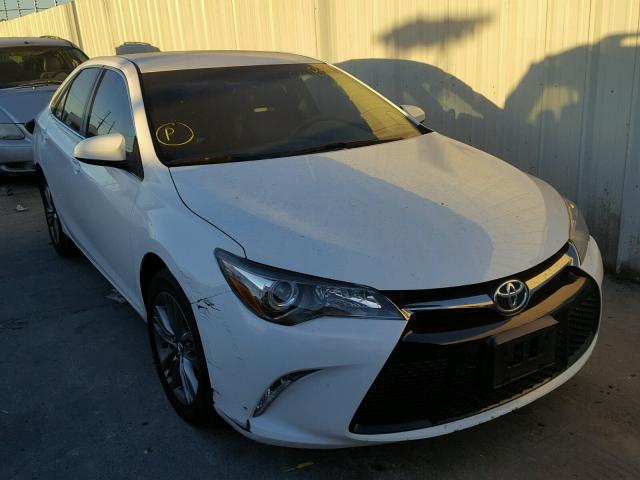 4T1BF1FK2GU136926 - 2016 TOYOTA CAMRY LE WHITE photo 1