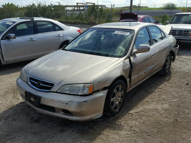 19UUA5666YA061920 - 2000 ACURA 3.2TL GOLD photo 2