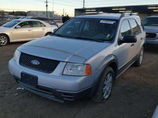 1FMZK01155GA09067 - 2005 FORD FREESTYLE SILVER photo 2