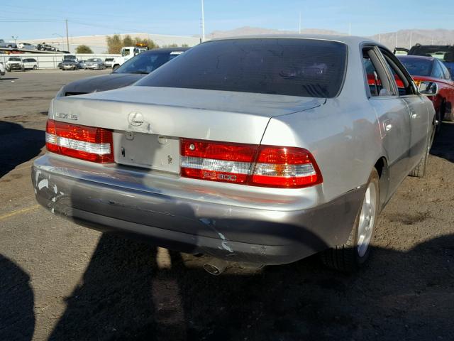 JT8BF28GX10315019 - 2001 LEXUS ES 300 SILVER photo 4