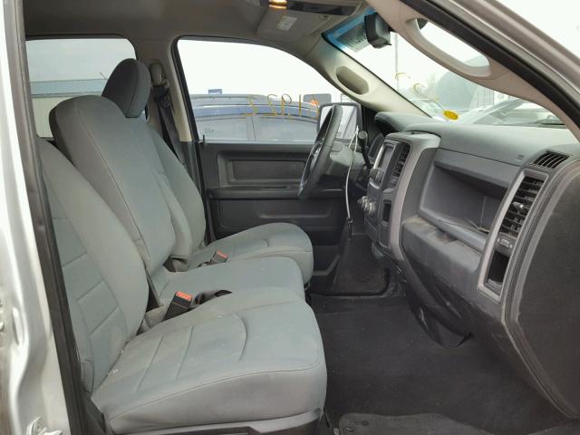 1C6RR7FTXDS658093 - 2013 RAM 1500 ST SILVER photo 5