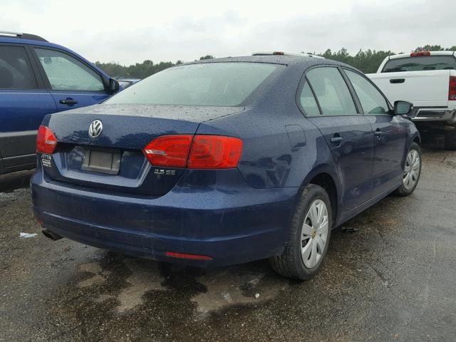 3VWDX7AJ2BM060307 - 2011 VOLKSWAGEN JETTA SE BLUE photo 4