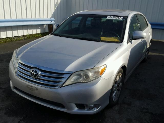4T1BK3DB4CU445575 - 2012 TOYOTA AVALON BAS SILVER photo 2