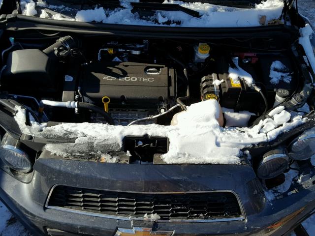 1G1JA5SH7D4197399 - 2013 CHEVROLET SONIC LS 灰色 照片 7