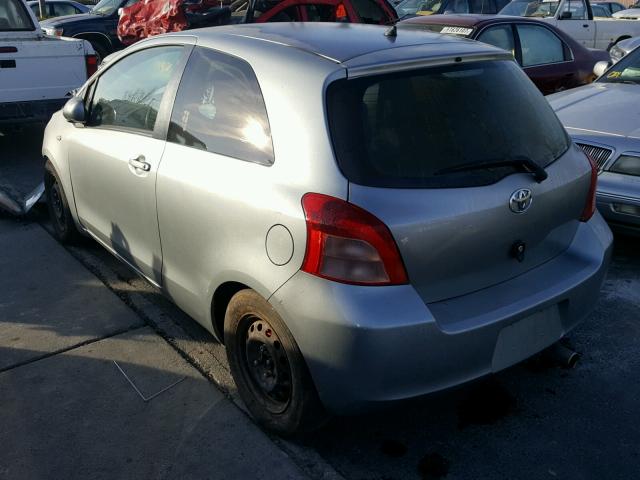 JTDJT923X85170517 - 2008 TOYOTA YARIS GRAY photo 3