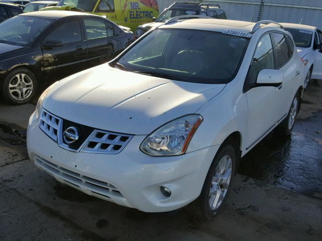 JN8AS5MVXCW397322 - 2012 NISSAN ROGUE S WHITE photo 2