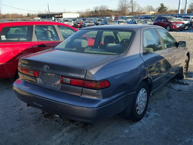 JT2BG22K7X0320708 - 1999 TOYOTA CAMRY LE 紫色 照片 4