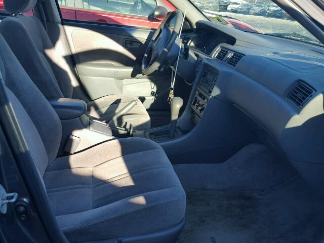 JT2BG22K7X0320708 - 1999 TOYOTA CAMRY LE 紫色 照片 5