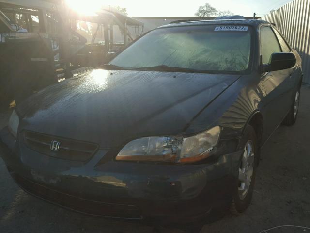 1HGCG3276XA002300 - 1999 HONDA ACCORD EX GREEN photo 2