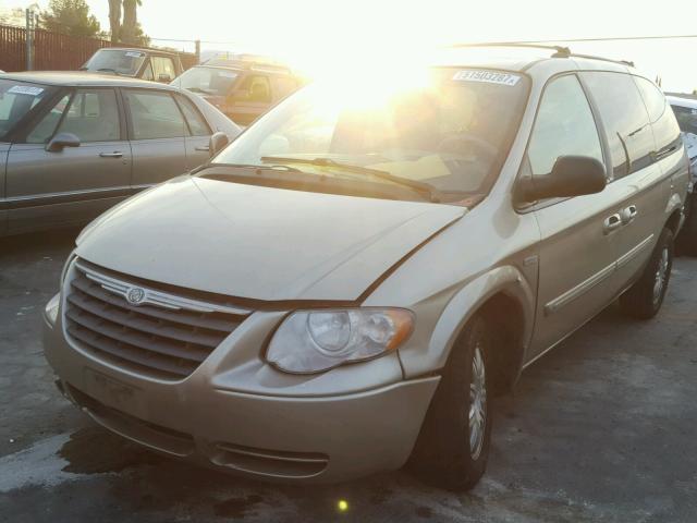 2A4GP54L66R703560 - 2006 CHRYSLER TOWN & COU BEIGE photo 2