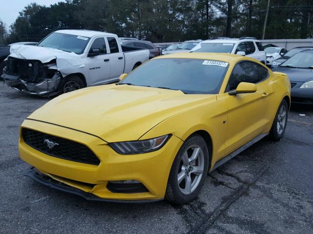 1FA6P8AM6G5218629 - 2016 FORD MUSTANG YELLOW photo 2