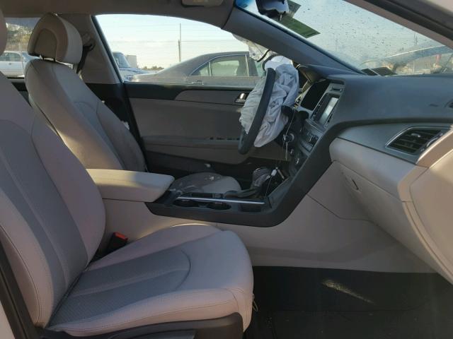 5NPE24AF0GH291087 - 2016 HYUNDAI SONATA SE SILVER photo 5