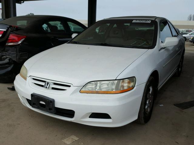 1HGCG32781A015024 - 2001 HONDA ACCORD EX WHITE photo 2