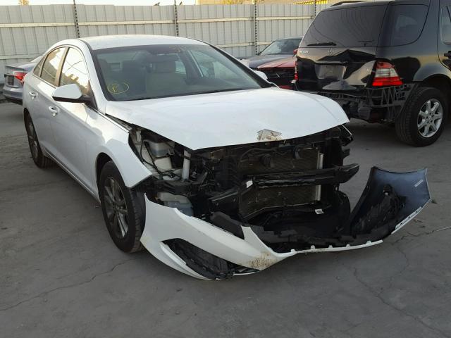 5NPE24AF6FH033705 - 2015 HYUNDAI SONATA SE WHITE photo 1