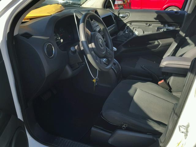 1J4NT1FA4BD155465 - 2011 JEEP COMPASS SP WHITE photo 5