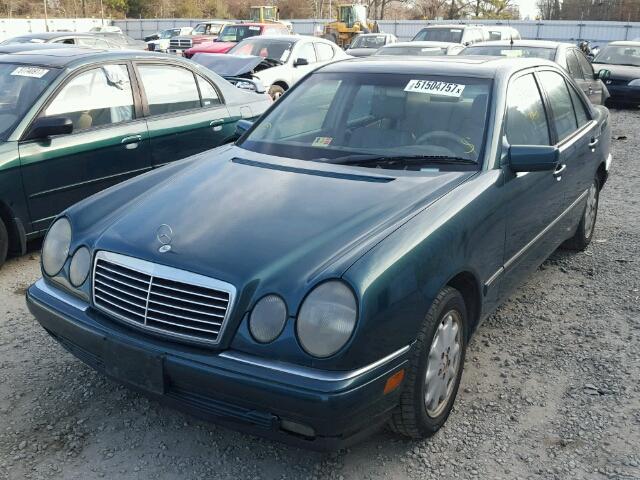 WDBJF25H6XA929044 - 1999 MERCEDES-BENZ E 300TD GREEN photo 2