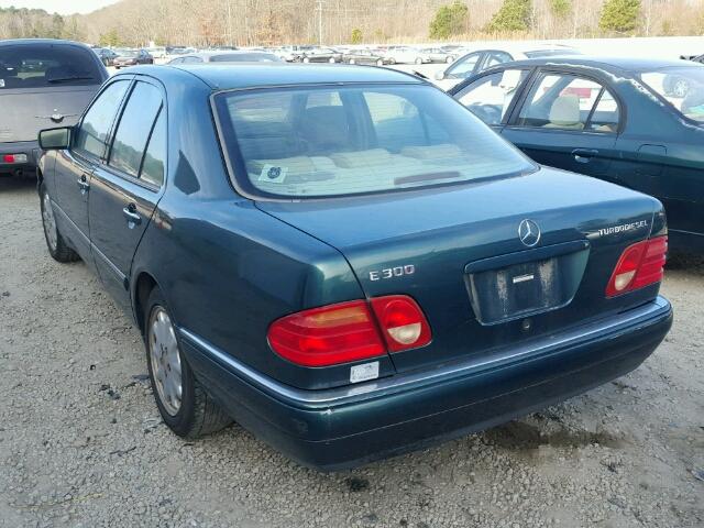 WDBJF25H6XA929044 - 1999 MERCEDES-BENZ E 300TD GREEN photo 3