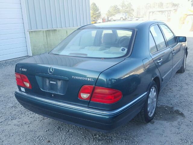 WDBJF25H6XA929044 - 1999 MERCEDES-BENZ E 300TD GREEN photo 4