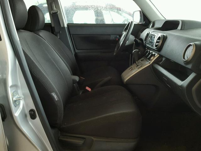 JTLKE50E391079761 - 2009 TOYOTA SCION XB Plata foto 5