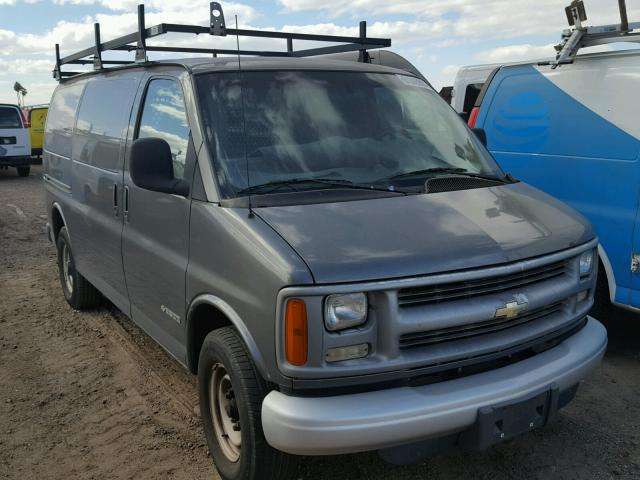 1GCHG35R7Y1220653 - 2000 CHEVROLET EXPRESS G3 GRAY photo 1