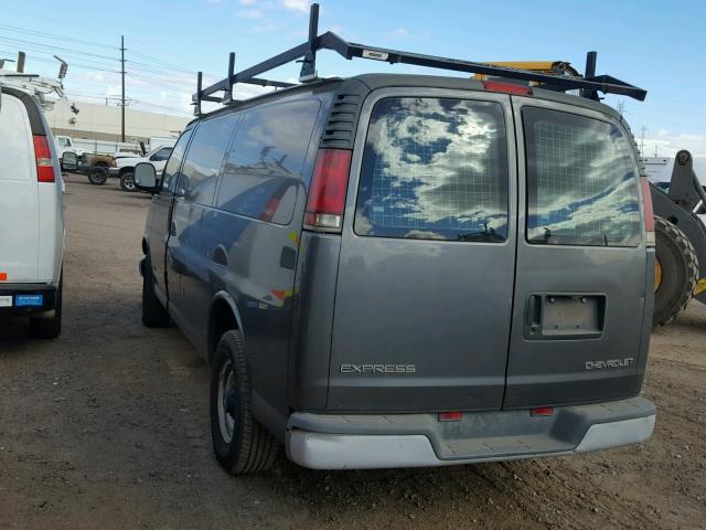 1GCHG35R7Y1220653 - 2000 CHEVROLET EXPRESS G3 GRAY photo 3