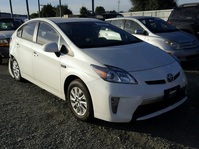 JTDKN3DP8F3072509 - 2015 TOYOTA PRIUS PLUG WHITE photo 1