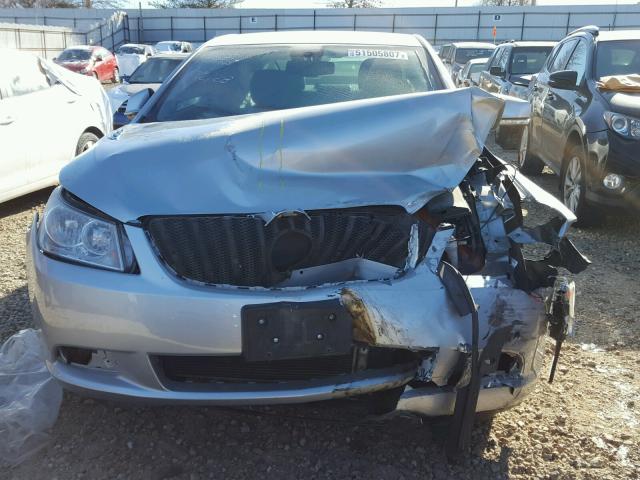 1G4GC5E3XCF171325 - 2012 BUICK LACROSSE SILVER photo 7