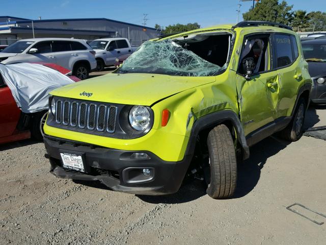 ZACCJABB6HPF48895 - 2017 JEEP RENEGADE L GREEN photo 2