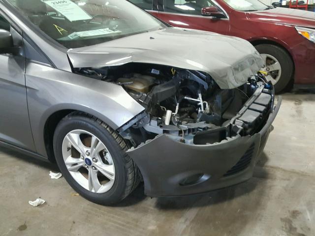 1FADP3F21EL262628 - 2014 FORD FOCUS SE GRAY photo 9