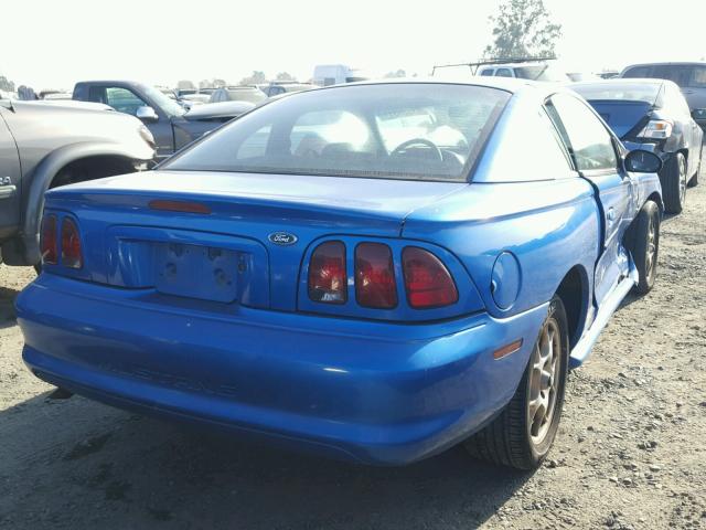 1FAFP4048WF236651 - 1998 FORD MUSTANG BLUE photo 4