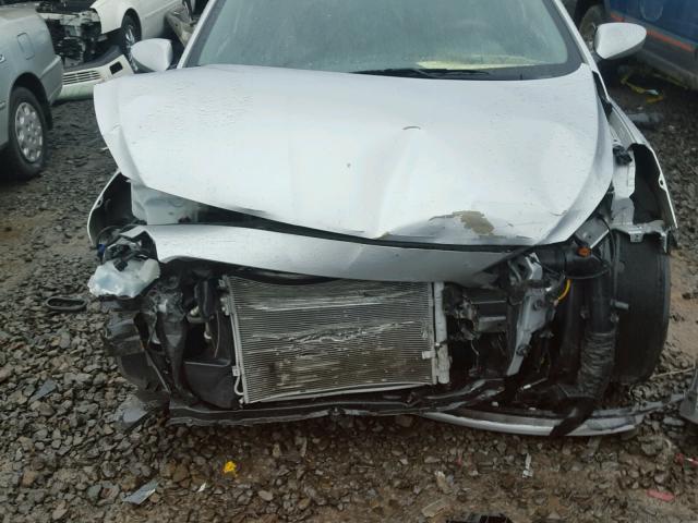 KMHCU4AE0EU606834 - 2014 HYUNDAI ACCENT GLS SILVER photo 9