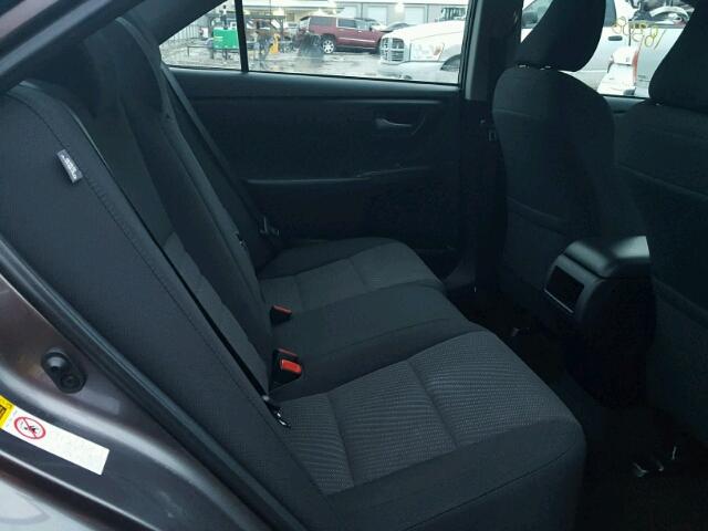 4T4BF1FK6GR582017 - 2016 TOYOTA CAMRY LE ნაცრისფერი ფოტო 6