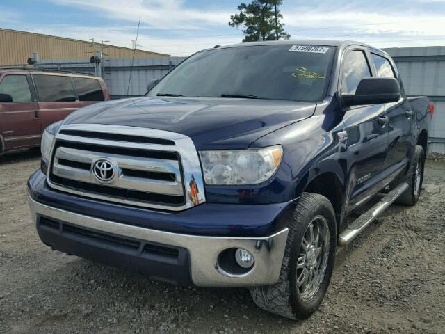 5TFDW5F16DX293512 - 2013 TOYOTA TUNDRA CRE BLUE photo 2