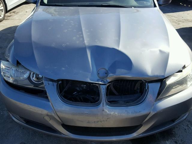 WBAPH7C53AA800534 - 2010 BMW 328 I GRAY photo 7