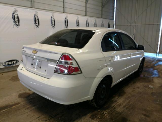 KL1TD5DE0AB069210 - 2010 CHEVROLET AVEO LS WHITE photo 4