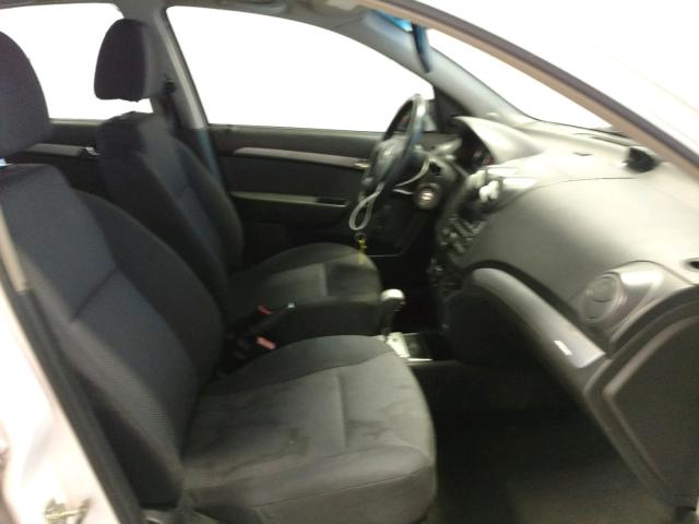 KL1TD5DE0AB069210 - 2010 CHEVROLET AVEO LS WHITE photo 5