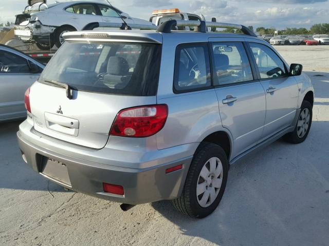 JA4LX31F25U006891 - 2005 MITSUBISHI OUTLANDER SILVER photo 4