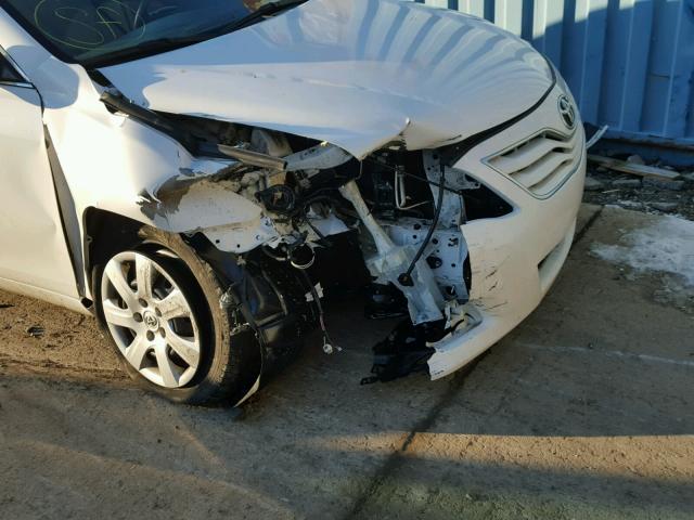 4T1BF3EK6AU528652 - 2010 TOYOTA CAMRY BASE WHITE photo 9