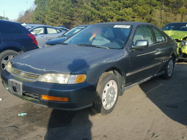 1HGCD7231VA034887 - 1997 HONDA ACCORD LX GREEN photo 2