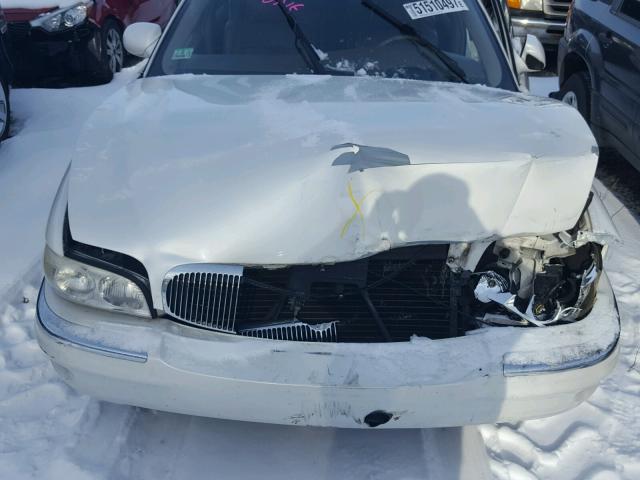 1G4CU5215Y4120915 - 2000 BUICK PARK AVENU WHITE photo 7