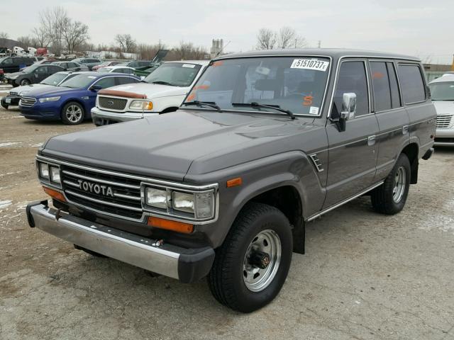 JT3FJ62G4L1117796 - 1990 TOYOTA LAND CRUIS GRAY photo 2