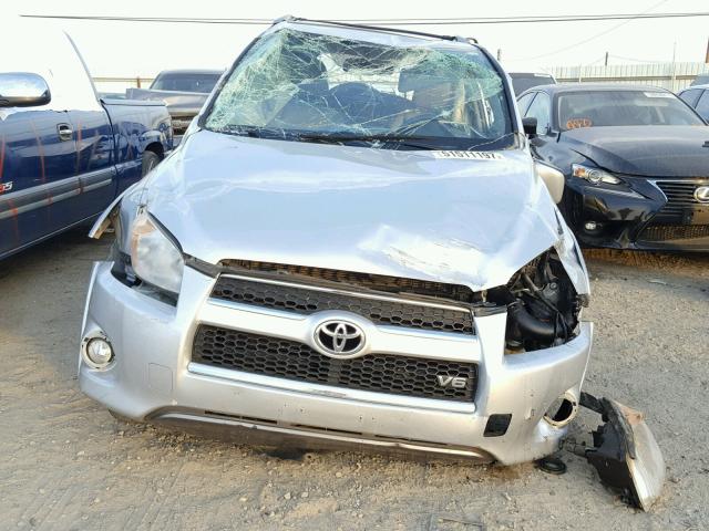 JTMDK4DV2AD015554 - 2010 TOYOTA RAV4 LIMIT SILVER photo 9