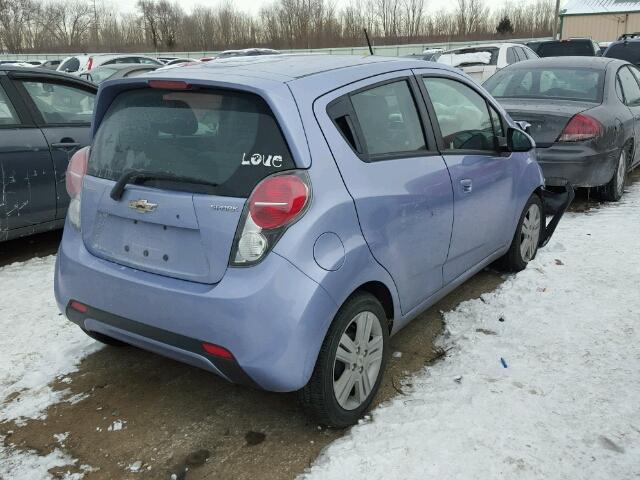 KL8CD6S99FC726133 - 2015 CHEVROLET SPARK 1LT BLUE photo 4