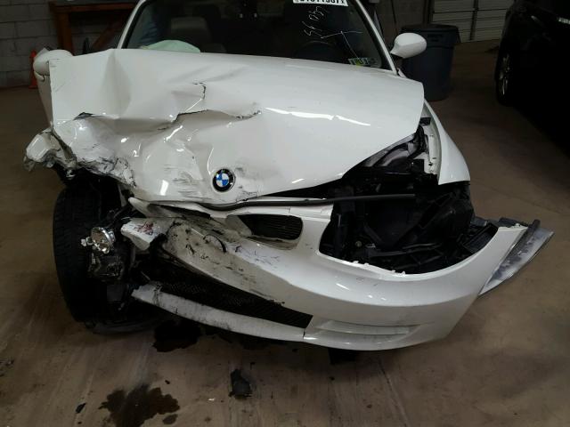 WBAUP73569VK76581 - 2009 BMW 128 I WHITE photo 7