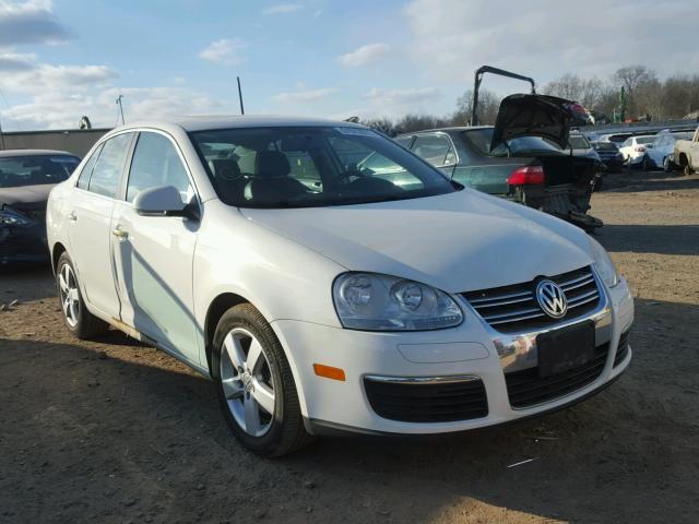 3VWRZ71K68M059517 - 2008 VOLKSWAGEN JETTA SE WHITE photo 1