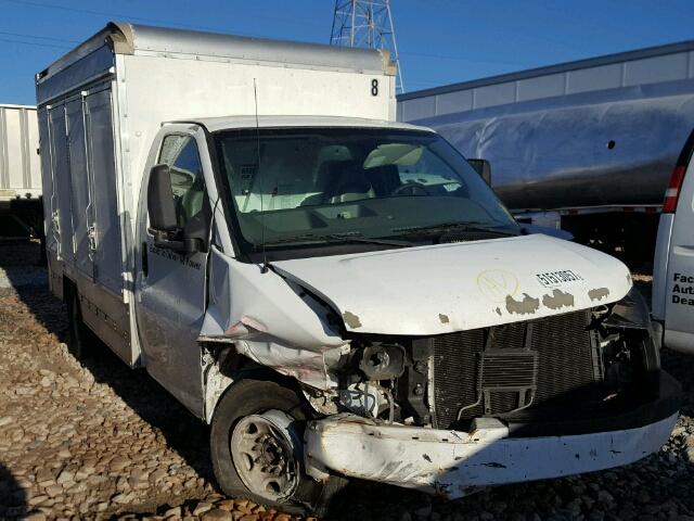 1GDGG31C781911318 - 2008 GMC SAVANA CUT WHITE photo 1