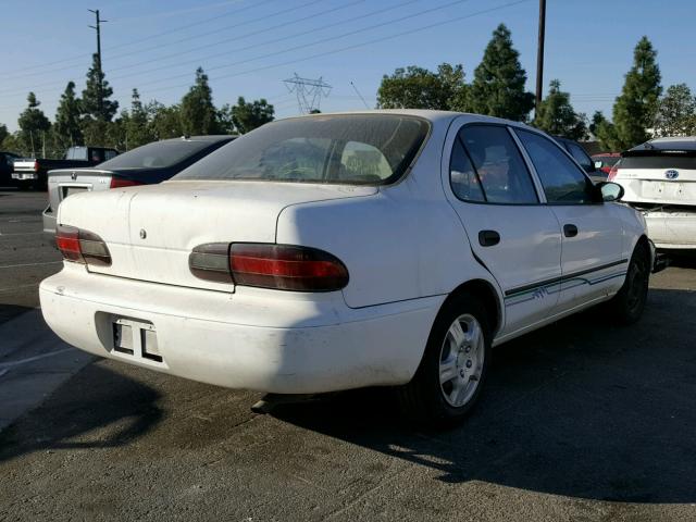 1Y1SK5367PZ015869 - 1993 GEO PRIZM BASE WHITE photo 4