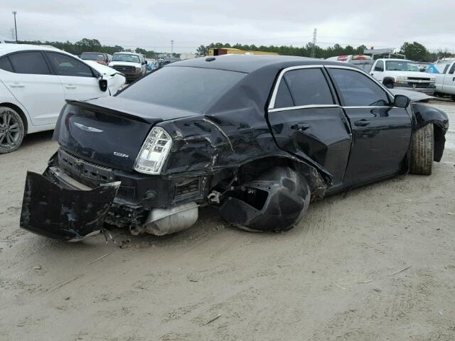 2C3CCAFJ8CH801905 - 2012 CHRYSLER 300 SRT-8 BLACK photo 4